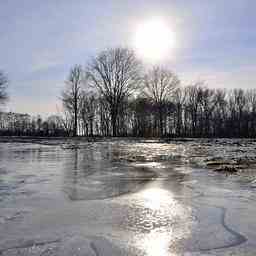 Wetterprognose Code morgens gelb wegen Glaette dann ziemlich viel Sonne