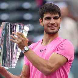 Alcaraz dank Triumph in Indian Wells erneut die Nummer eins