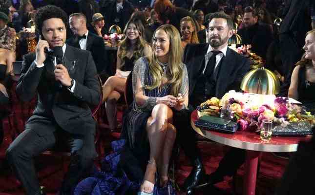 Ben Affleck verspricht dass er bei den Grammys tatsaechlich eine