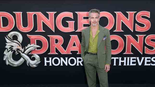 Chris Pine liebt es dass Dungeons Dragons eine Flucht