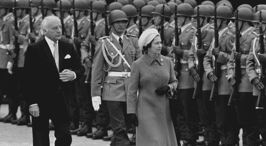 Elizabeth Bericht Queen Elizabeth II bat Deutschland um teure Pferde