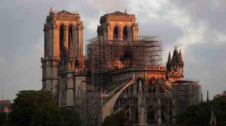 Feuer in Notre Dame de Paris fuehrt zu neuer Entdeckung —