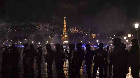 Frankreich verbietet Proteste vor dem Parlament — World