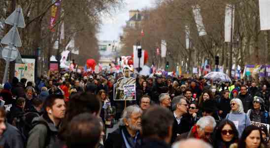 Frankreich verbietet Rentenproteste gegenueber dem Parlament