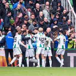 Groningen Heerenveen wurde fuer 15 Minuten abgeschaltet nachdem Jetro Willems von