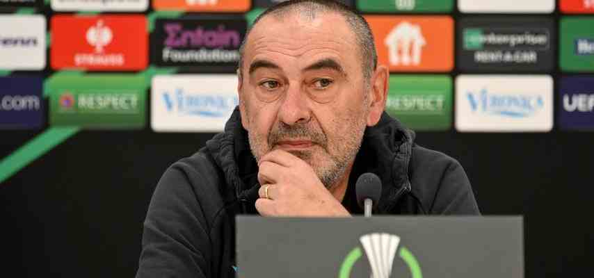 Lazio Trainer Sarri hat kein gutes Wort fuer „inakzeptables Feld bei