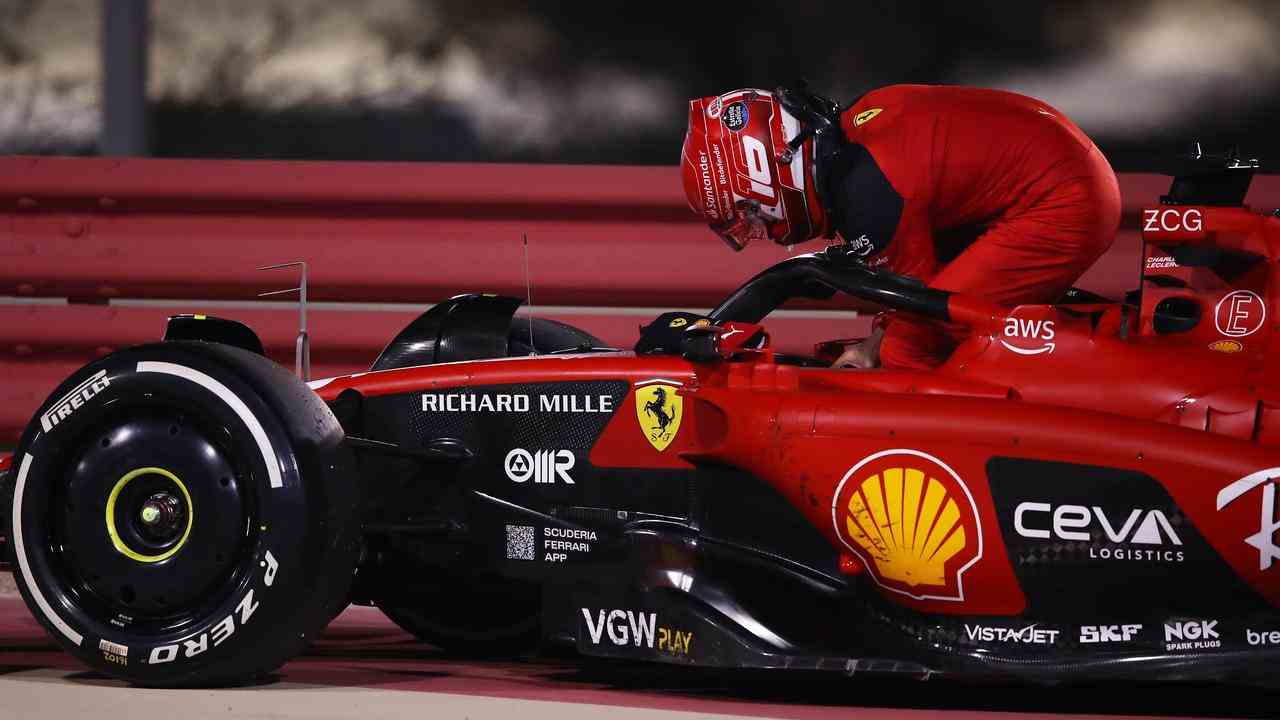 Bild aus Video: Leclerc kommt beim GP Bahrain wegen defektem Ferrari-Motor zum Stehen