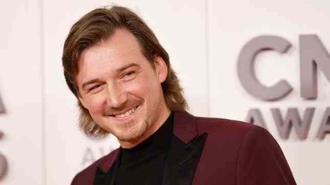 Morgan Wallen macht den ersten Spatenstich fuer Country auf Billboard