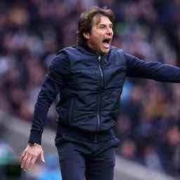 Tottenham verabschiedet sich von Trainer Conte nach Tirade ueber „egoistische