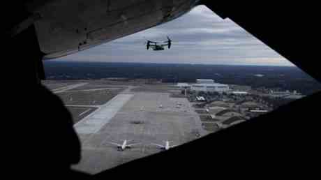 US Stuetzpunkt auf dem das Flugzeug des Praesidenten stationiert ist wegen