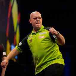 Unchained Van Gerwen holt die dritte Woche in Folge den