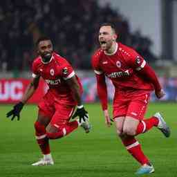 Van Bommel und Antwerpen nach Elfmeterschiessen ins Pokalfinale Janssen schiesst