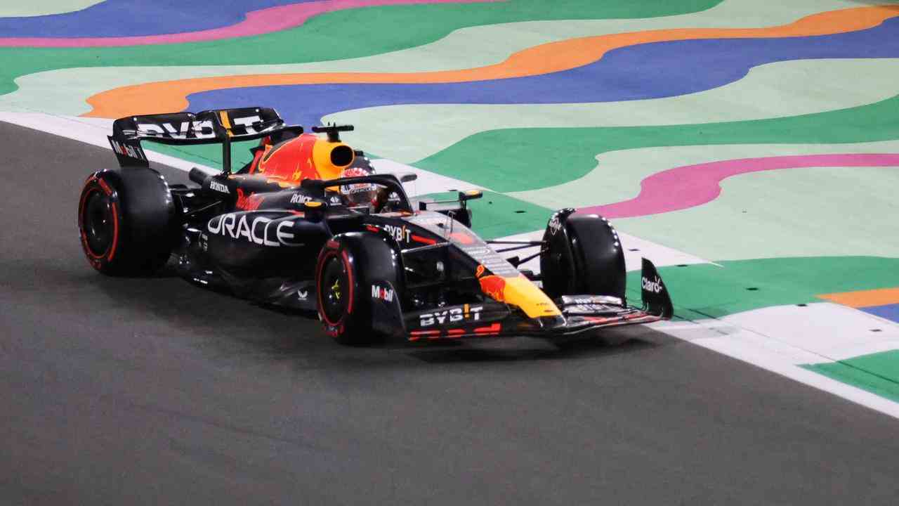 Bild aus Video: Verstappen strandete im Qualifying Jeddah in Q2 wegen Problemen