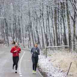 Wettervorhersage Code gelb am Morgen wegen glatter Strassen Inland