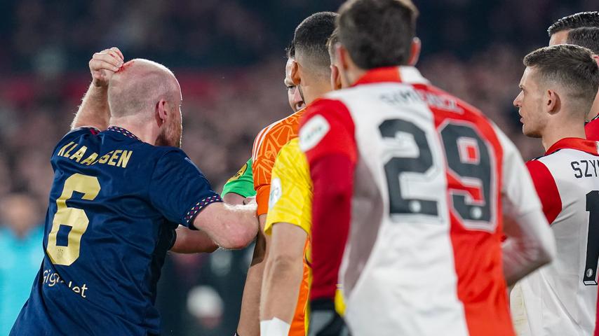 1680737690 406 Feyenoord Ajax schloss zweimal wegen Rauch und Beschuss von Klaassen