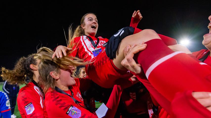 1682745435 759 Kein Millionenbudget aber Familiengefuehl sichert den Erfolg FC Twente Women