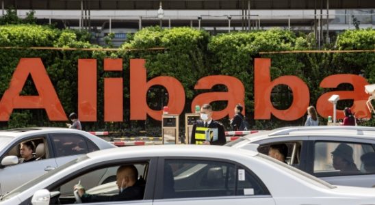 Alibaba enthuellt Ambitionen fuer einen Copiloten waehrend China die Ueberpruefung