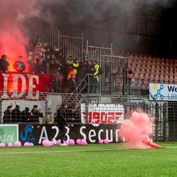 Am Tag nach verschaerften KNVB Regeln laeuft auch bei Helmond Sport MVV