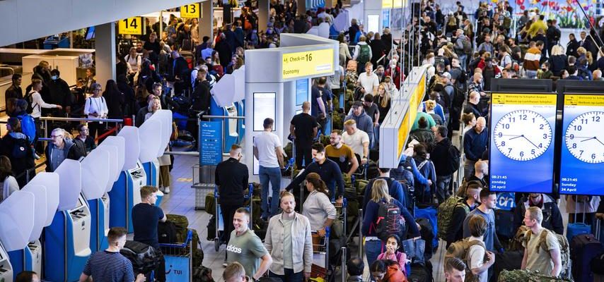 Aufgrund der Maiferien wieder viel los auf Schiphol aber jetzt