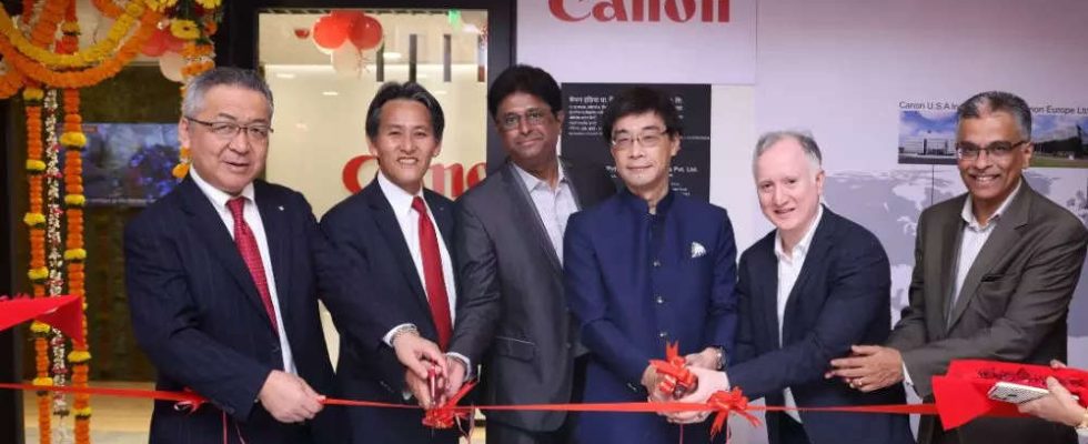 Canon Canon fuehrt Live Office in Mumbai ein um die