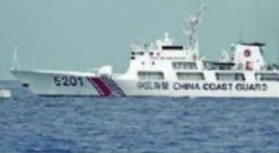 Chinesisches Schiff blockiert philippinisches Schiff im Suedchinesischen Meer