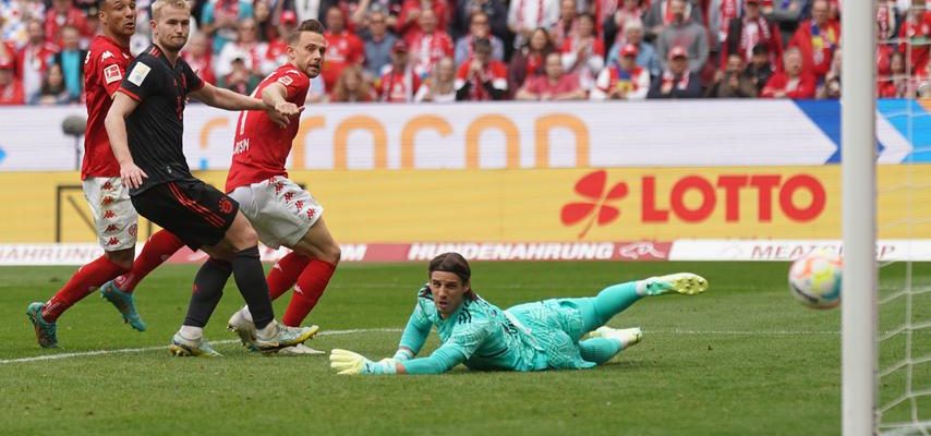 Der FC Bayern Muenchen muss befuerchten die Fuehrung durch die