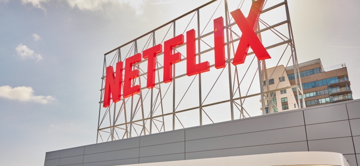 Der werbefinanzierte Plan von Netflix erhaelt Unterstuetzung fuer 1080p Qualitaet und