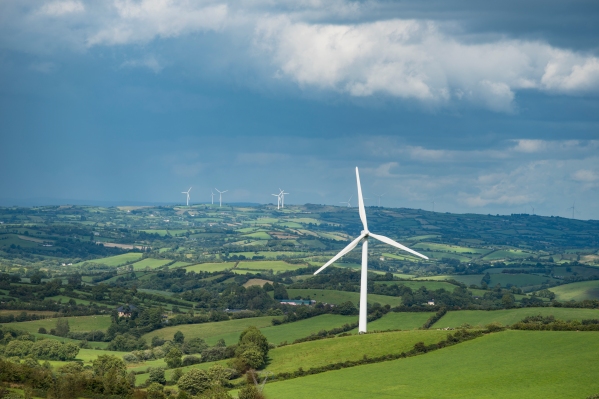 Die irische gemeinnuetzige Organisation sendet ueberschuessige erneuerbare Energie an Beduerftige