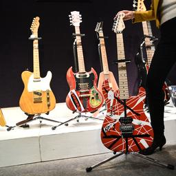 Die legendaere Gitarre von Eddie van Halen wird fuer 39