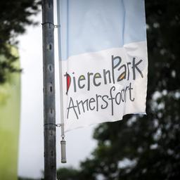 DierenPark Amersfoort erhaelt Dutzende von Kotbeuteln fuer Forschungszwecke Innere