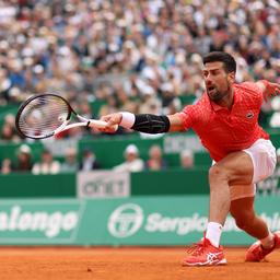 Djokovic ist nicht weniger als acht Mal gebrochen und verpasst