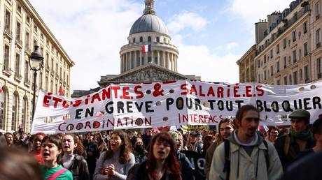 Frankreich bereitet sich auf weitere Proteste vor — World