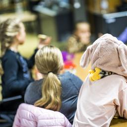 Gute Nachrichten Kostenlose Mahlzeit fuer gefaehrdete Kinder Otter zurueck