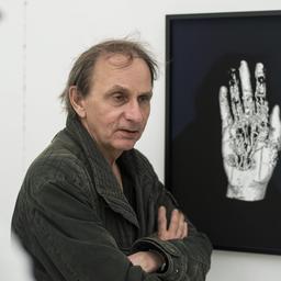 Houellebecq wird am 16 Mai hoeren ob ein Film in