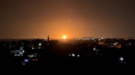 Israel startet massiven Angriff auf Gaza — World