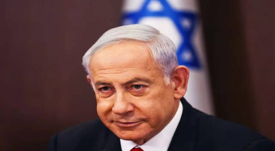 Israels Netanjahu haelt die Entlassung des Verteidigungsministers auf Eis