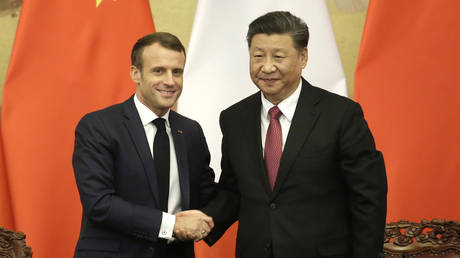 Macron will Chinas Hilfe bei der Friedensvermittlung in der Ukraine