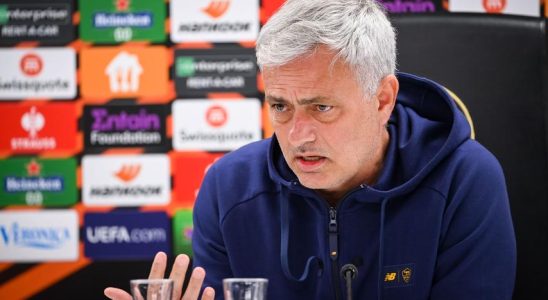 Mourinho versetzt Feyenoord einen neckenden Schlag Sehen Sie jeden Tag