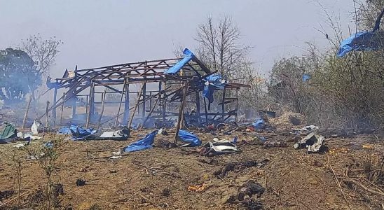 Myanmar 100 Tote bei Luftangriff auf Dorf in Myanmar befuerchtet