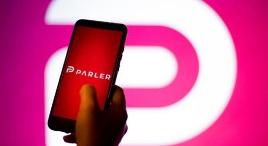 Parler wird vom digitalen Medienunternehmen Starboard uebernommen und voruebergehend geschlossen