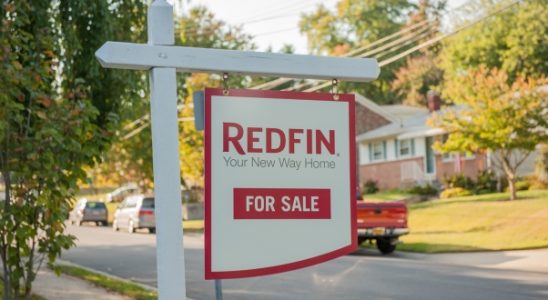 Redfin entlaesst mehr Arbeitnehmer da der Wohnungsbaurueckgang anhaelt