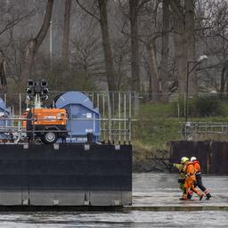 Schifffahrt am Nieuwe Waterweg laenger in Schwierigkeiten wegen fehlerhaftem Tunnelbau