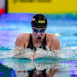 Schouten schwimmt mehr als den zweiten Platz unter seinem eigenen