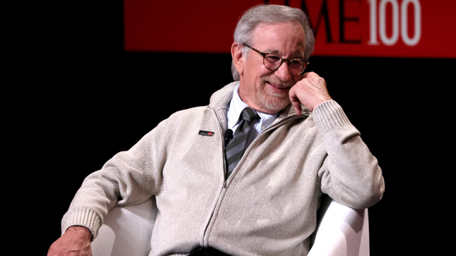 Steven Spielberg gibt die Indiana Jones Fackel souveraen weiter