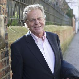 Talkshow Moderator Jerry Springer stirbt im Alter von 79 Medien