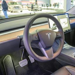 Tesla meistverkauftes Auto im Maerz aufgrund der Auslieferungen des neuen