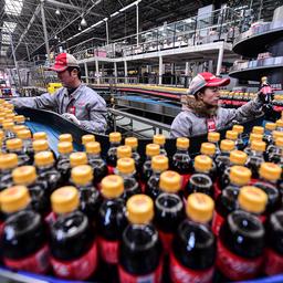 Teure Erfrischungsgetraenke sorgen bei Coca Cola fuer gute Zahlen Wirtschaft