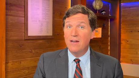 Tucker Carlson zerfetzt US Medien — World