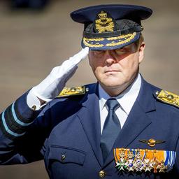 Willem Alexander findet es wichtig dass er weiterhin als Pilot fliegt