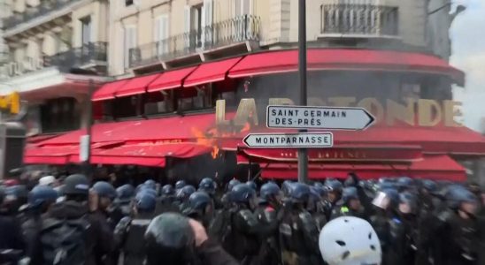 Zerstoerung und Dutzende Festnahmen am elften Tag der franzoesischen Rentenproteste